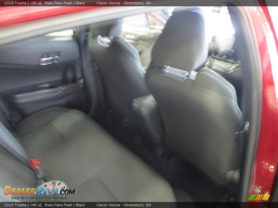 2019 Toyota C-HR LE Ruby Flare Pearl / Black Photo #18