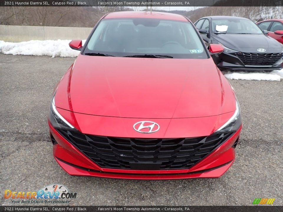 2021 Hyundai Elantra SEL Calypso Red / Black Photo #4