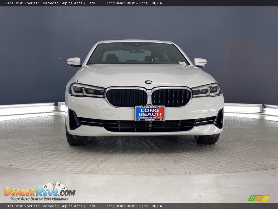 2021 BMW 5 Series 530e Sedan Alpine White / Black Photo #4