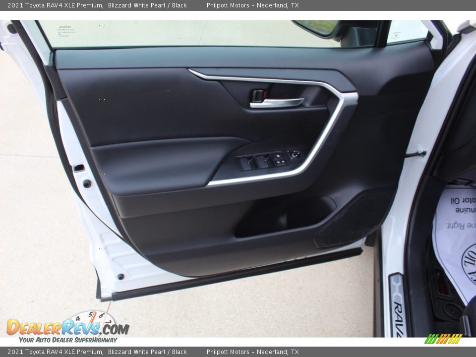 2021 Toyota RAV4 XLE Premium Blizzard White Pearl / Black Photo #9