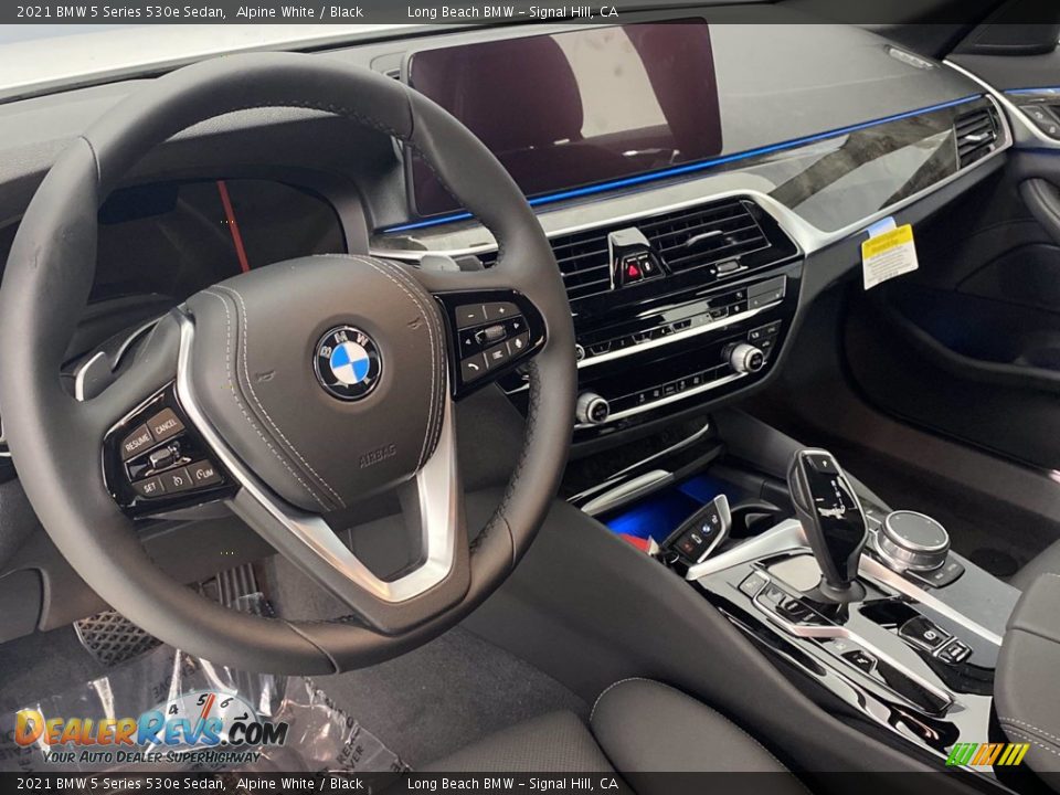 2021 BMW 5 Series 530e Sedan Alpine White / Black Photo #14