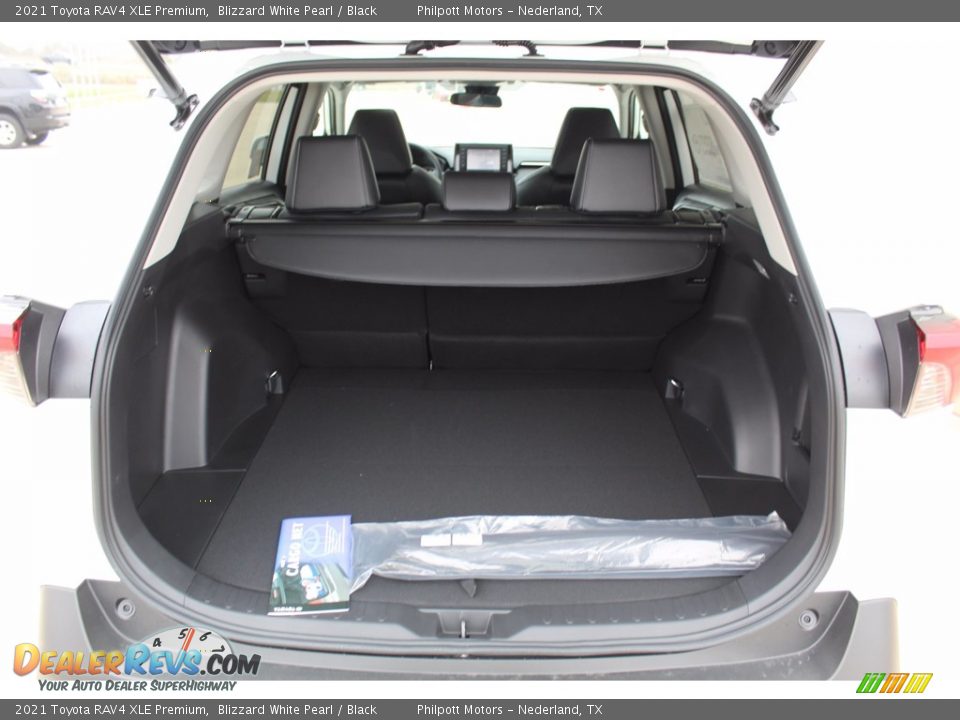 2021 Toyota RAV4 XLE Premium Blizzard White Pearl / Black Photo #24