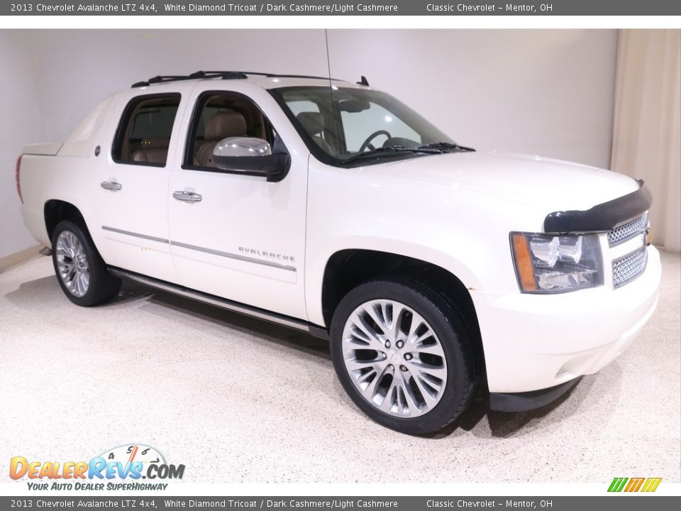 2013 Chevrolet Avalanche LTZ 4x4 White Diamond Tricoat / Dark Cashmere/Light Cashmere Photo #1