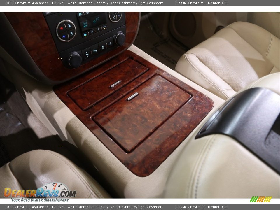 2013 Chevrolet Avalanche LTZ 4x4 White Diamond Tricoat / Dark Cashmere/Light Cashmere Photo #15