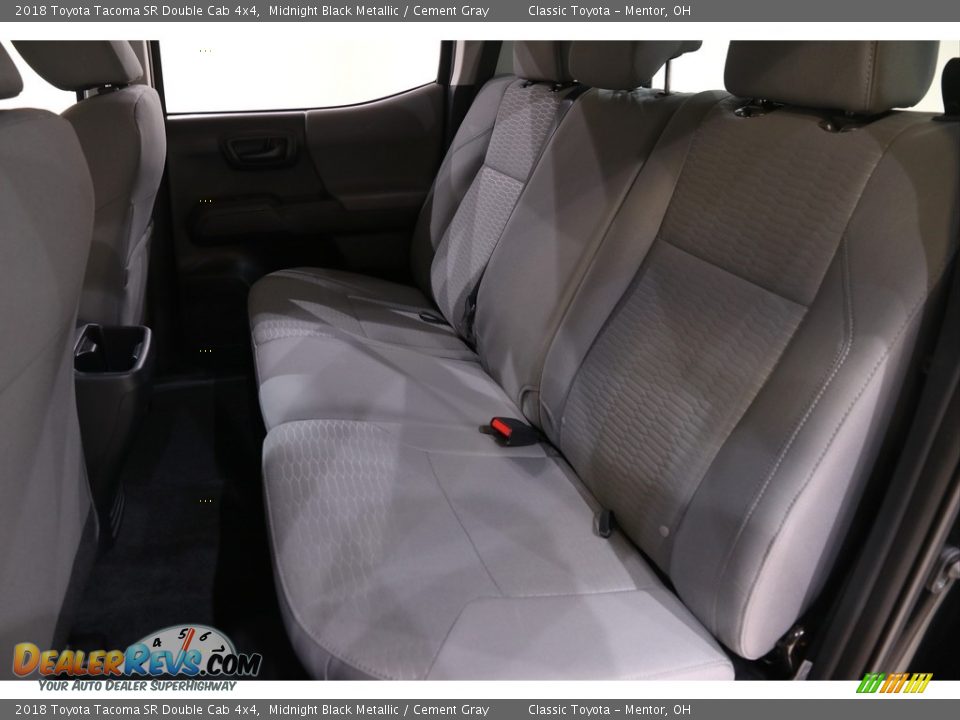 2018 Toyota Tacoma SR Double Cab 4x4 Midnight Black Metallic / Cement Gray Photo #16