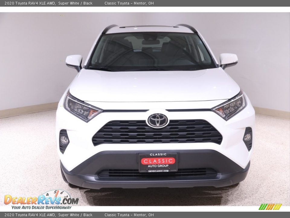 2020 Toyota RAV4 XLE AWD Super White / Black Photo #2