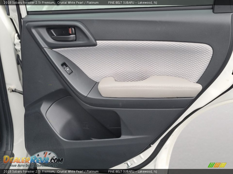 2018 Subaru Forester 2.5i Premium Crystal White Pearl / Platinum Photo #27