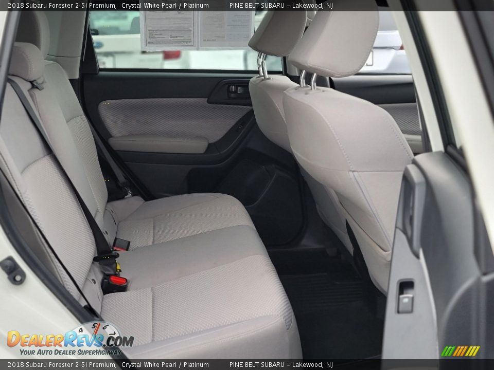 2018 Subaru Forester 2.5i Premium Crystal White Pearl / Platinum Photo #28