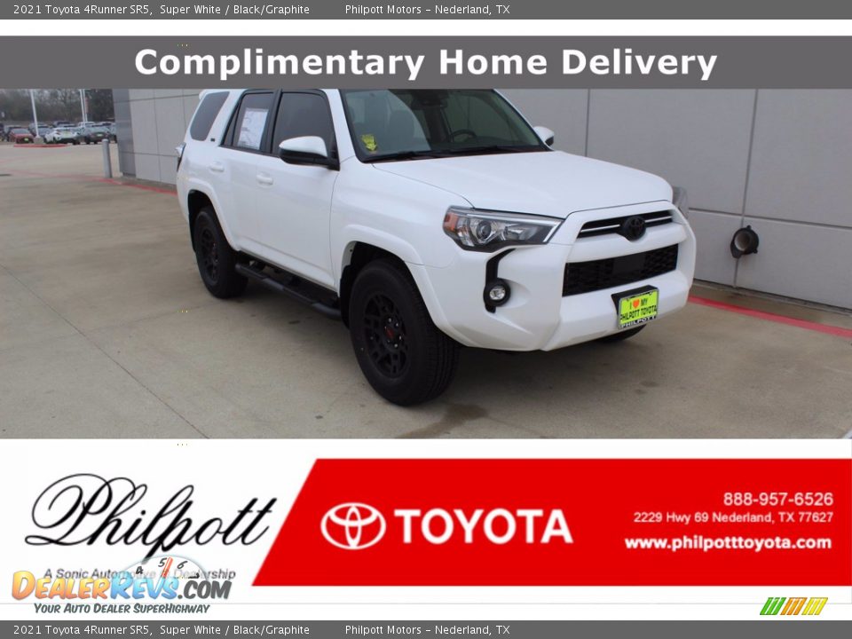 2021 Toyota 4Runner SR5 Super White / Black/Graphite Photo #1