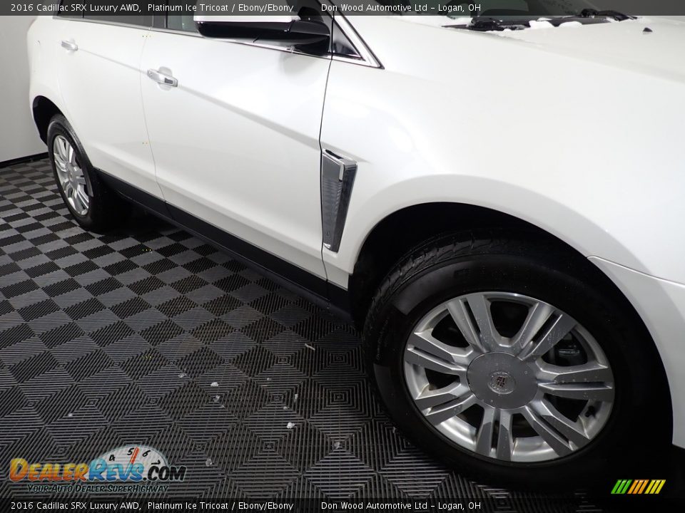 2016 Cadillac SRX Luxury AWD Platinum Ice Tricoat / Ebony/Ebony Photo #9
