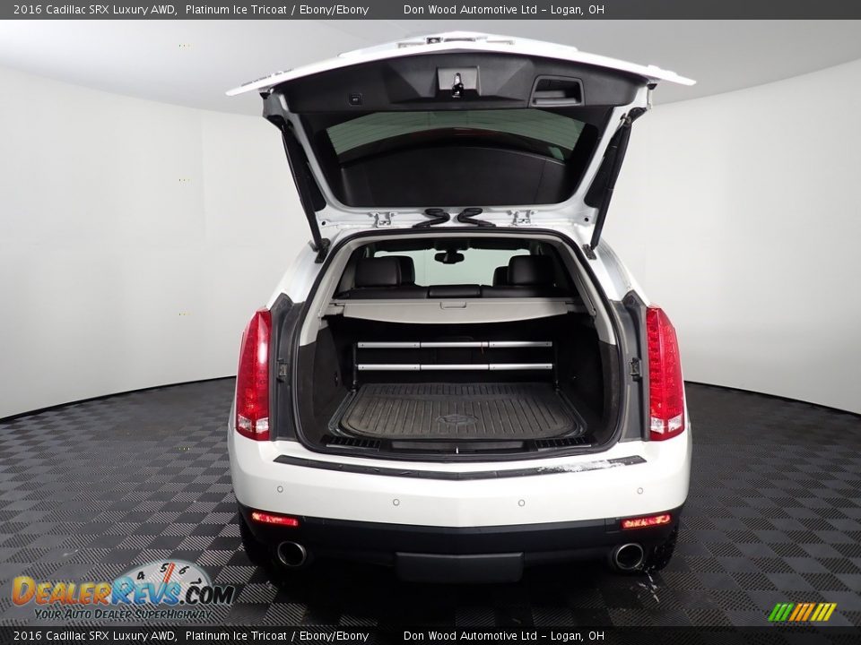 2016 Cadillac SRX Luxury AWD Platinum Ice Tricoat / Ebony/Ebony Photo #18