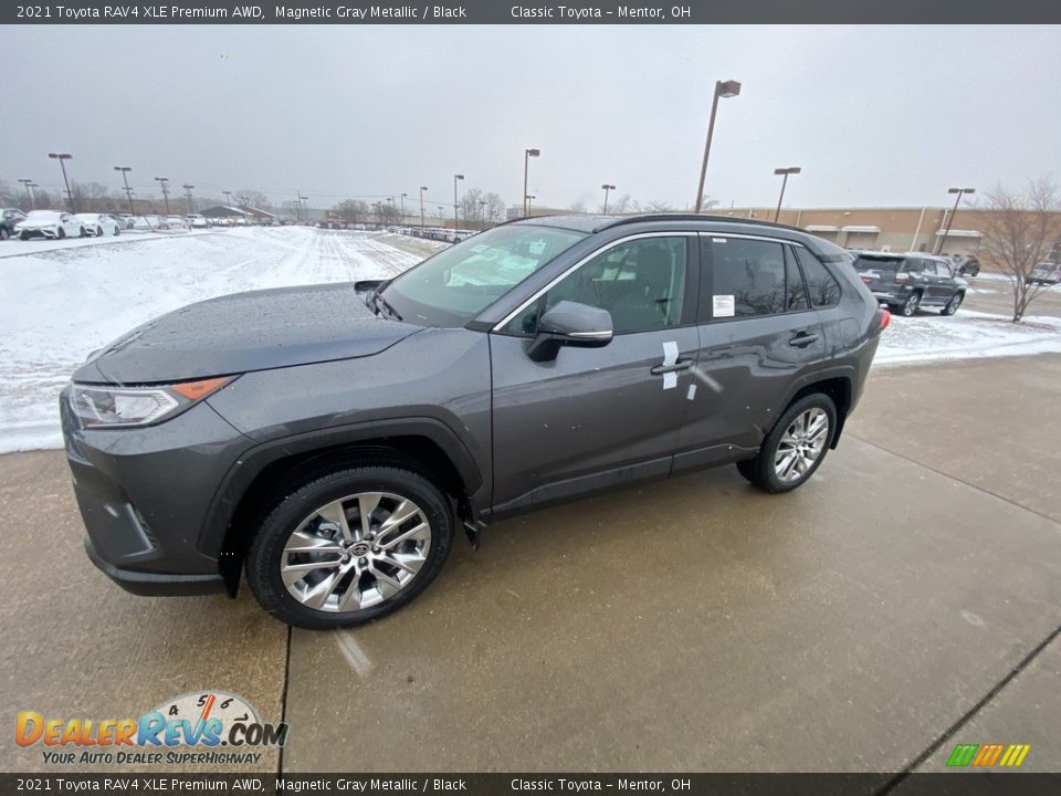 2021 Toyota RAV4 XLE Premium AWD Magnetic Gray Metallic / Black Photo #1