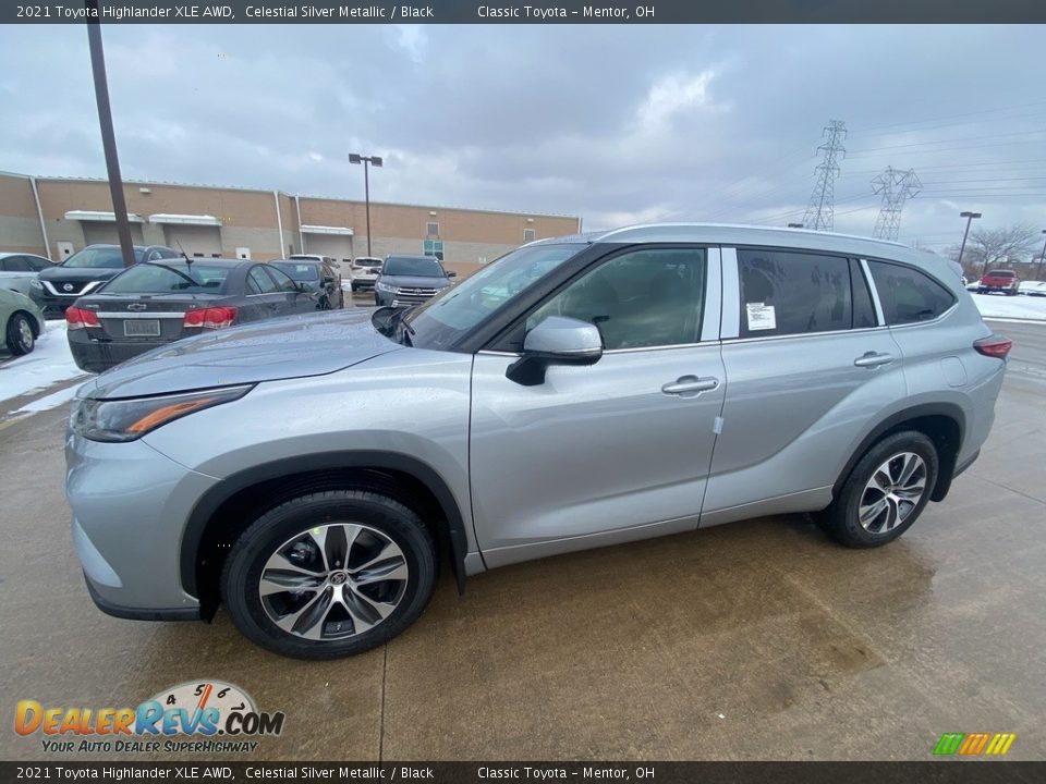 2021 Toyota Highlander XLE AWD Celestial Silver Metallic / Black Photo #1