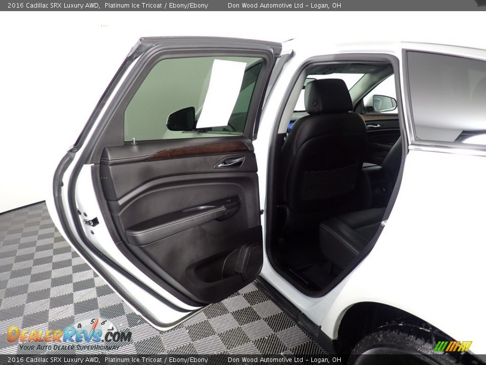 2016 Cadillac SRX Luxury AWD Platinum Ice Tricoat / Ebony/Ebony Photo #36