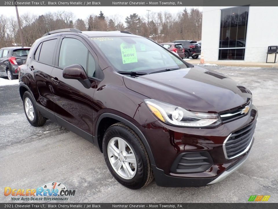 2021 Chevrolet Trax LT Black Cherry Metallic / Jet Black Photo #8