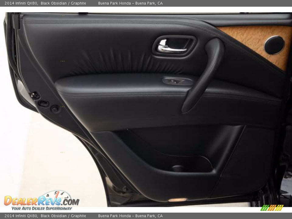 Door Panel of 2014 Infiniti QX80  Photo #34