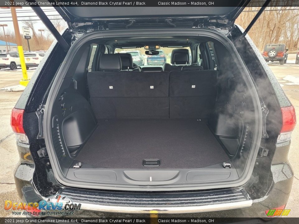 2021 Jeep Grand Cherokee Limited 4x4 Diamond Black Crystal Pearl / Black Photo #11