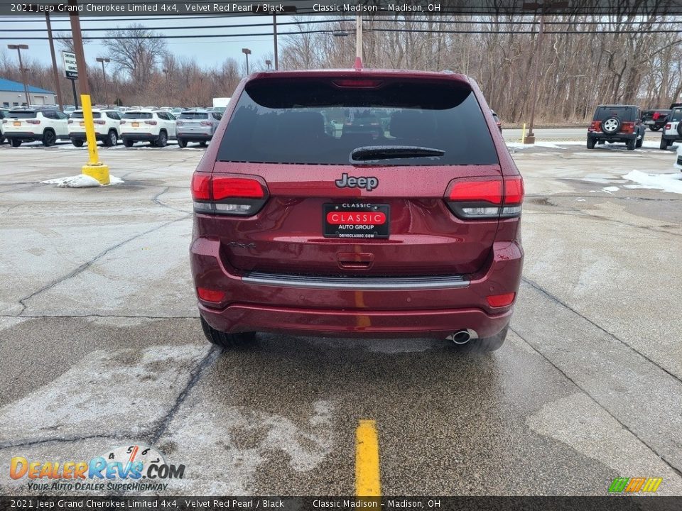 2021 Jeep Grand Cherokee Limited 4x4 Velvet Red Pearl / Black Photo #10