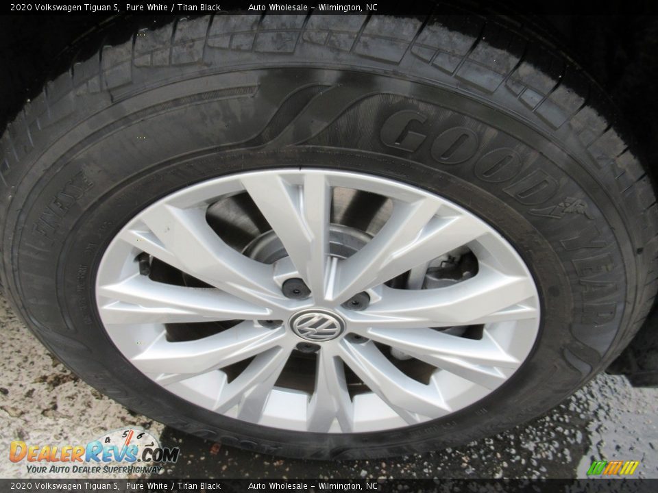 2020 Volkswagen Tiguan S Pure White / Titan Black Photo #7