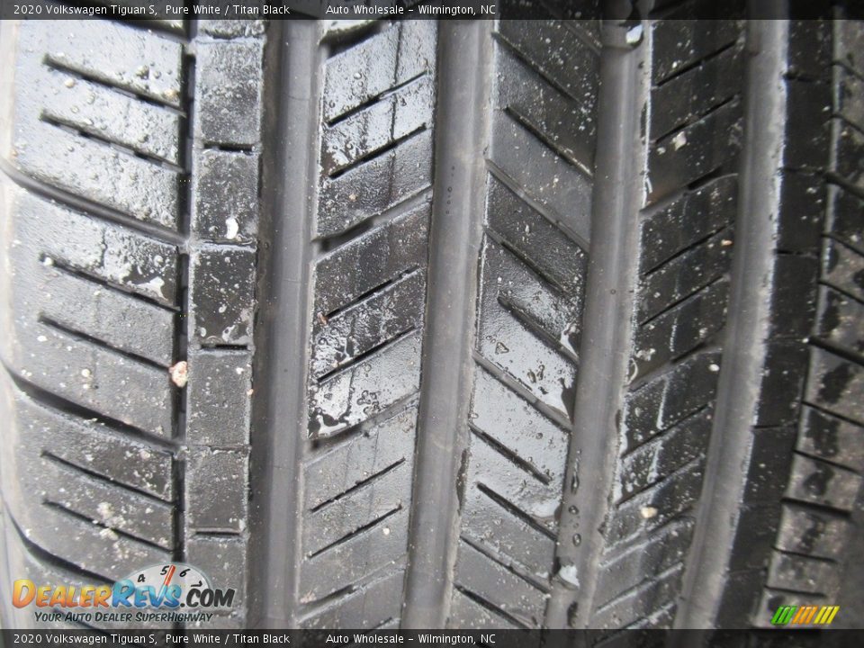 2020 Volkswagen Tiguan S Pure White / Titan Black Photo #10