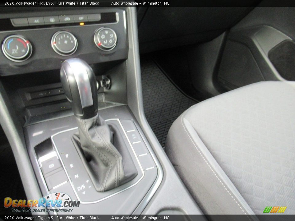 2020 Volkswagen Tiguan S Pure White / Titan Black Photo #19