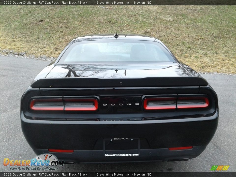 2019 Dodge Challenger R/T Scat Pack Pitch Black / Black Photo #8