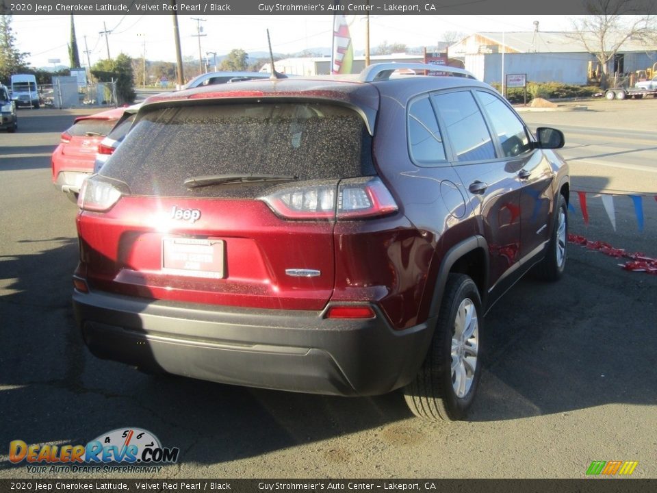 2020 Jeep Cherokee Latitude Velvet Red Pearl / Black Photo #4