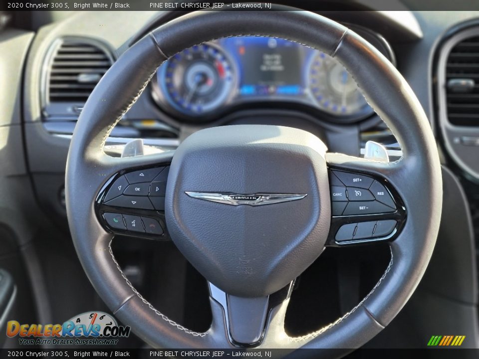2020 Chrysler 300 S Steering Wheel Photo #12
