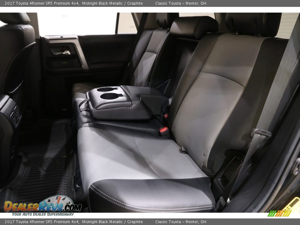 2017 Toyota 4Runner SR5 Premium 4x4 Midnight Black Metallic / Graphite Photo #21
