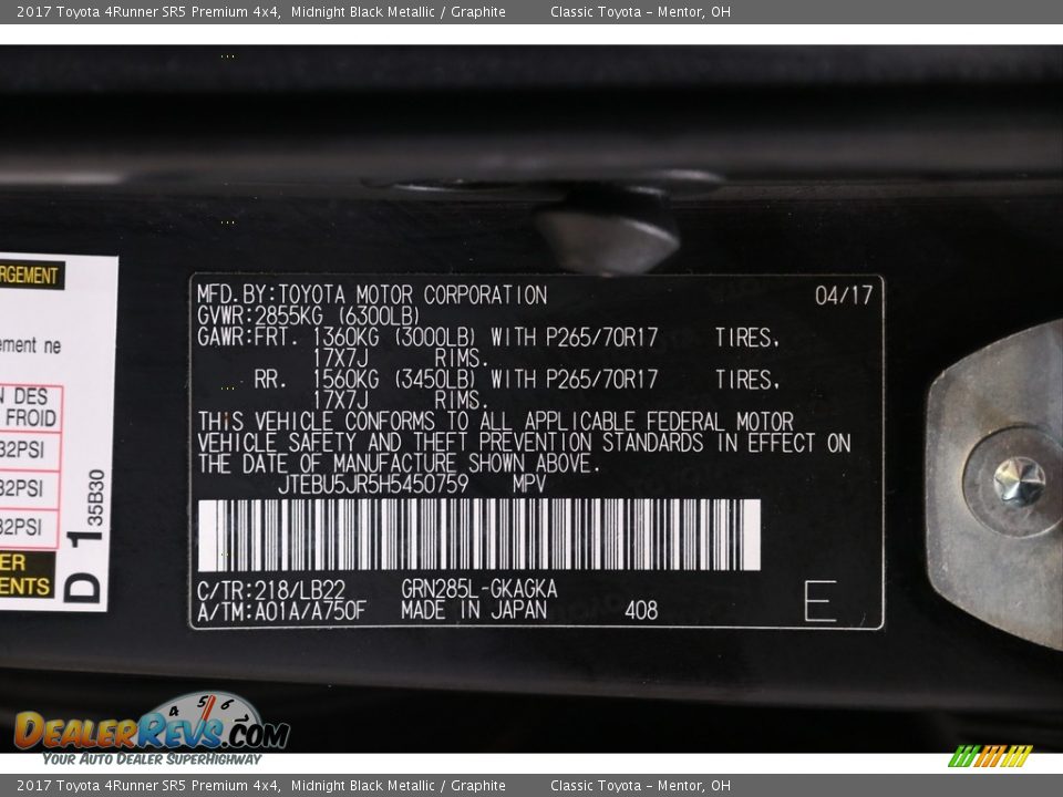 2017 Toyota 4Runner SR5 Premium 4x4 Midnight Black Metallic / Graphite Photo #25