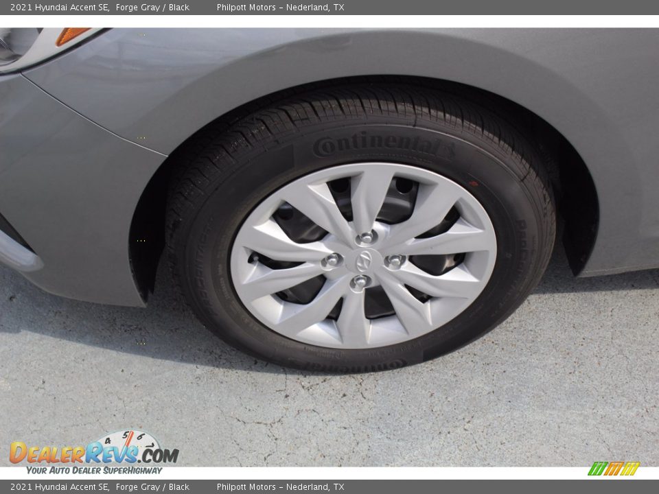 2021 Hyundai Accent SE Forge Gray / Black Photo #5
