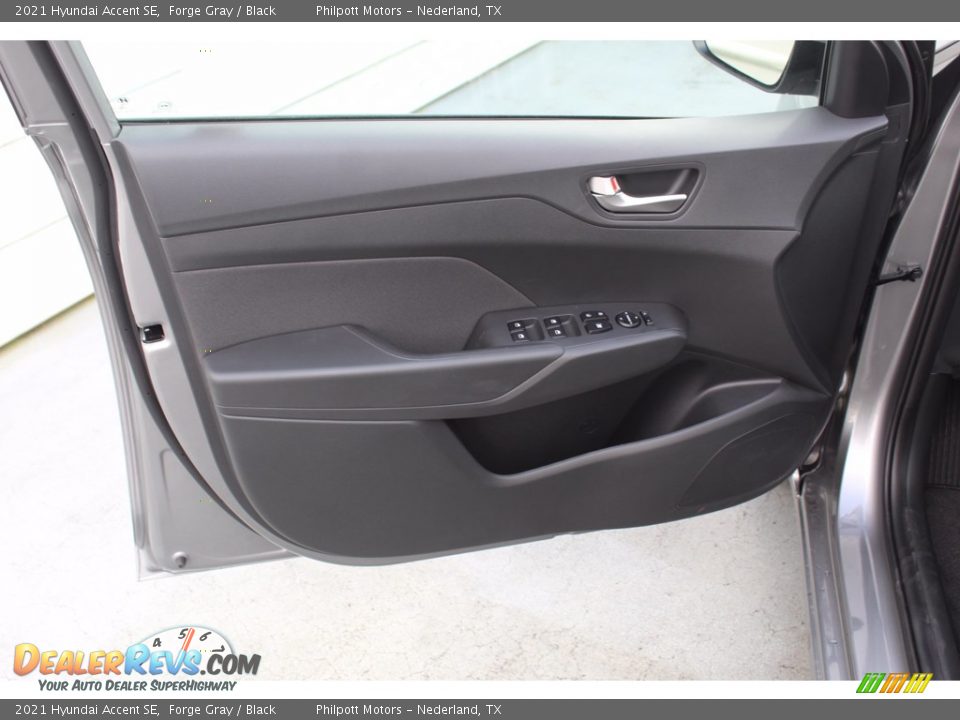 2021 Hyundai Accent SE Forge Gray / Black Photo #9