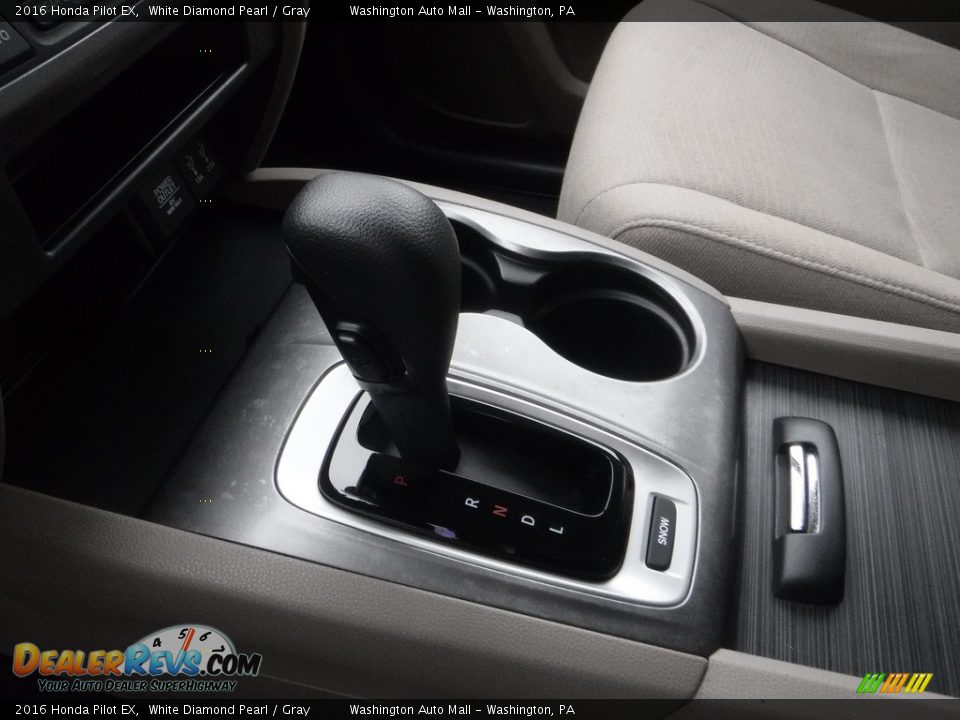 2016 Honda Pilot EX White Diamond Pearl / Gray Photo #15