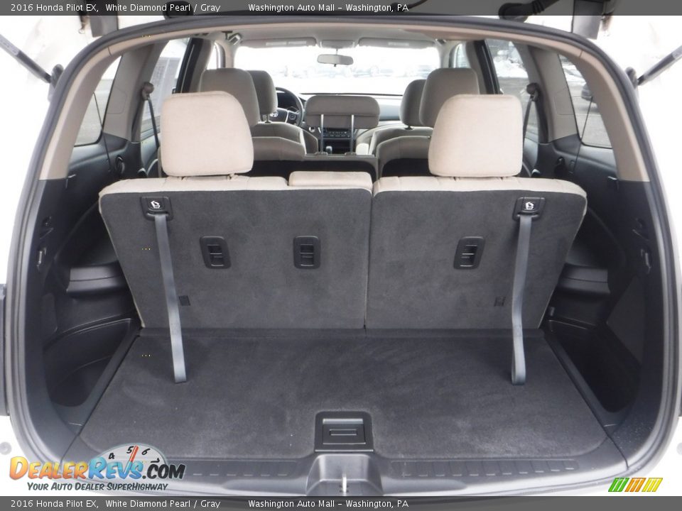 2016 Honda Pilot EX White Diamond Pearl / Gray Photo #24