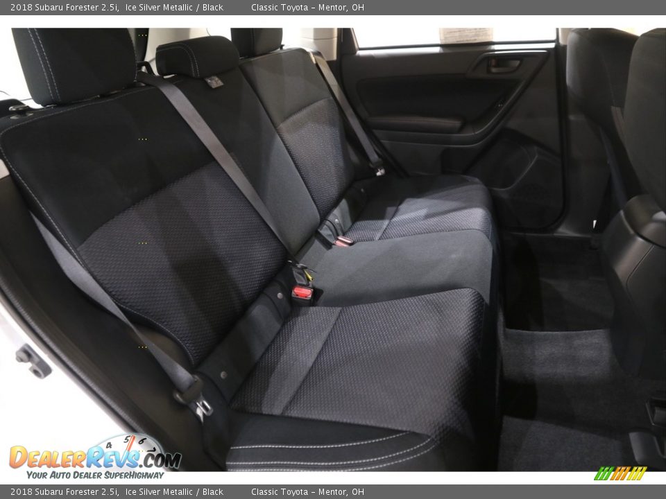 2018 Subaru Forester 2.5i Ice Silver Metallic / Black Photo #20