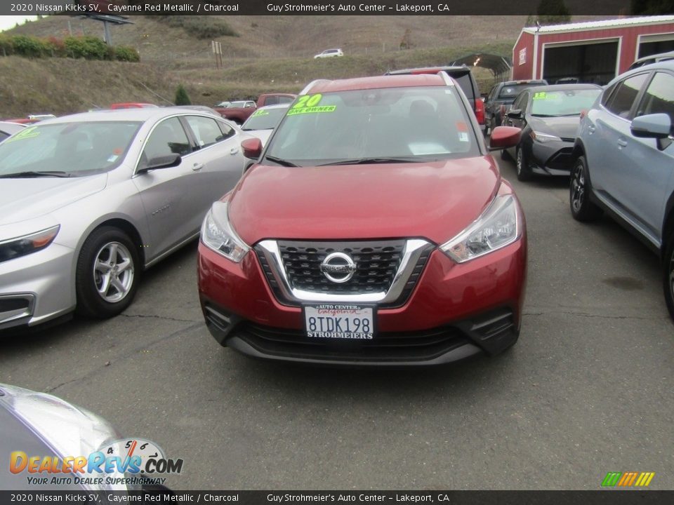 2020 Nissan Kicks SV Cayenne Red Metallic / Charcoal Photo #2