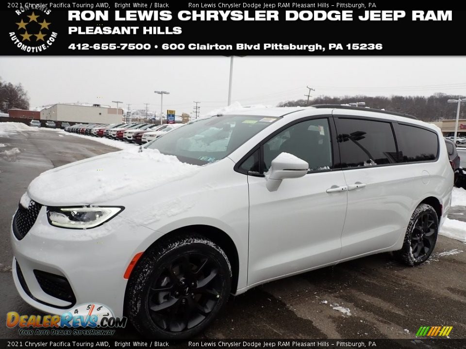 2021 Chrysler Pacifica Touring AWD Bright White / Black Photo #1