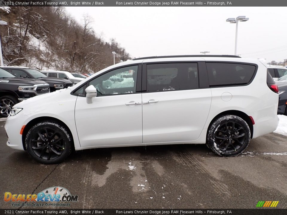 2021 Chrysler Pacifica Touring AWD Bright White / Black Photo #2