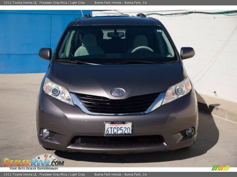 2011 Toyota Sienna LE Predawn Gray Mica / Light Gray Photo #7