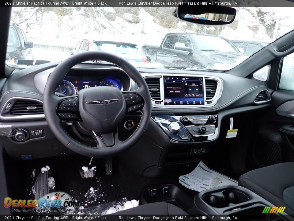 2021 Chrysler Pacifica Touring AWD Bright White / Black Photo #14