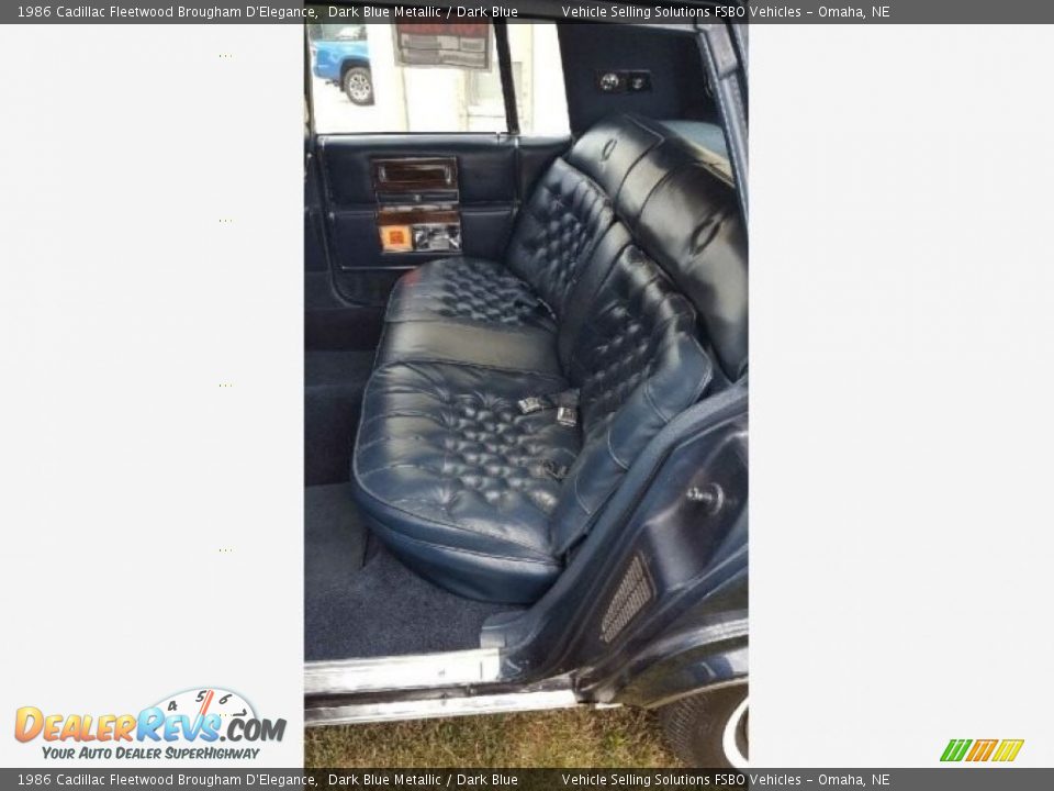 Rear Seat of 1986 Cadillac Fleetwood Brougham D'Elegance Photo #9