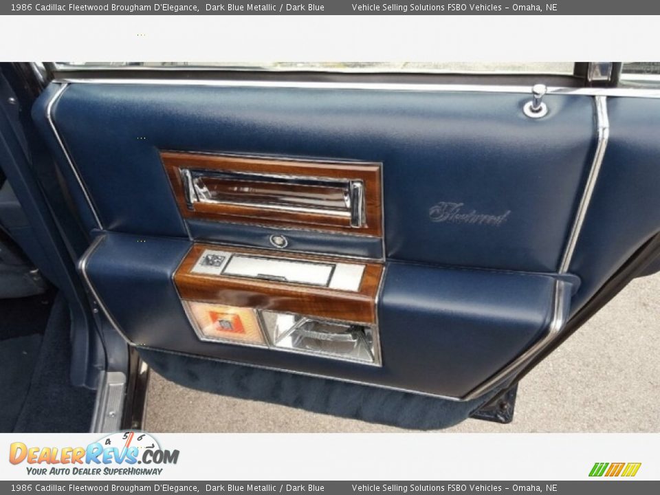 Door Panel of 1986 Cadillac Fleetwood Brougham D'Elegance Photo #11