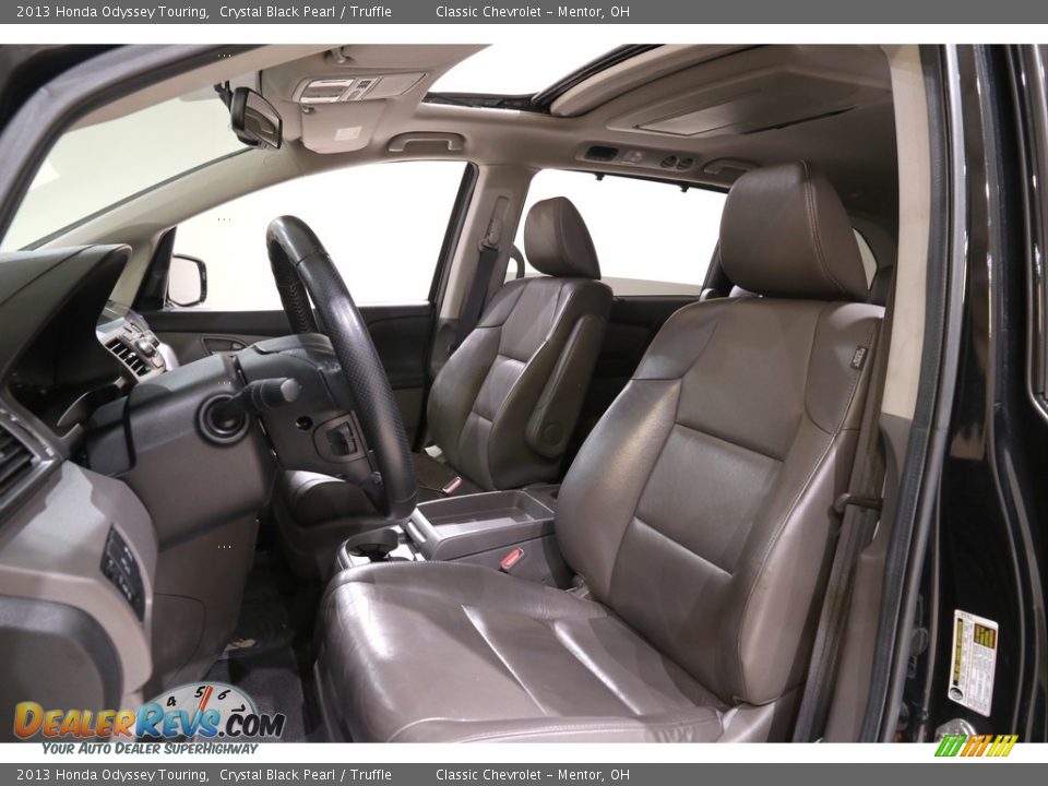 2013 Honda Odyssey Touring Crystal Black Pearl / Truffle Photo #5