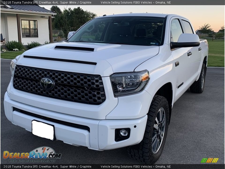 2018 Toyota Tundra SR5 CrewMax 4x4 Super White / Graphite Photo #6