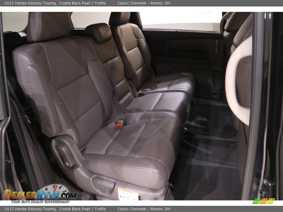 2013 Honda Odyssey Touring Crystal Black Pearl / Truffle Photo #21