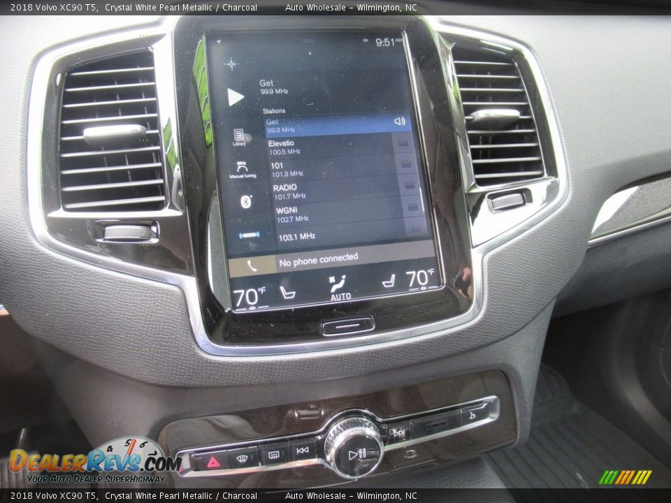 2018 Volvo XC90 T5 Crystal White Pearl Metallic / Charcoal Photo #17