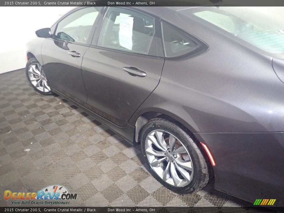 2015 Chrysler 200 S Granite Crystal Metallic / Black Photo #17