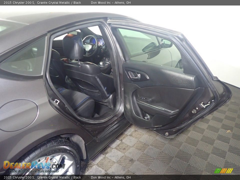 2015 Chrysler 200 S Granite Crystal Metallic / Black Photo #34
