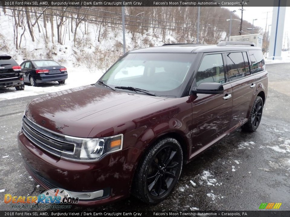 Front 3/4 View of 2018 Ford Flex SEL AWD Photo #7