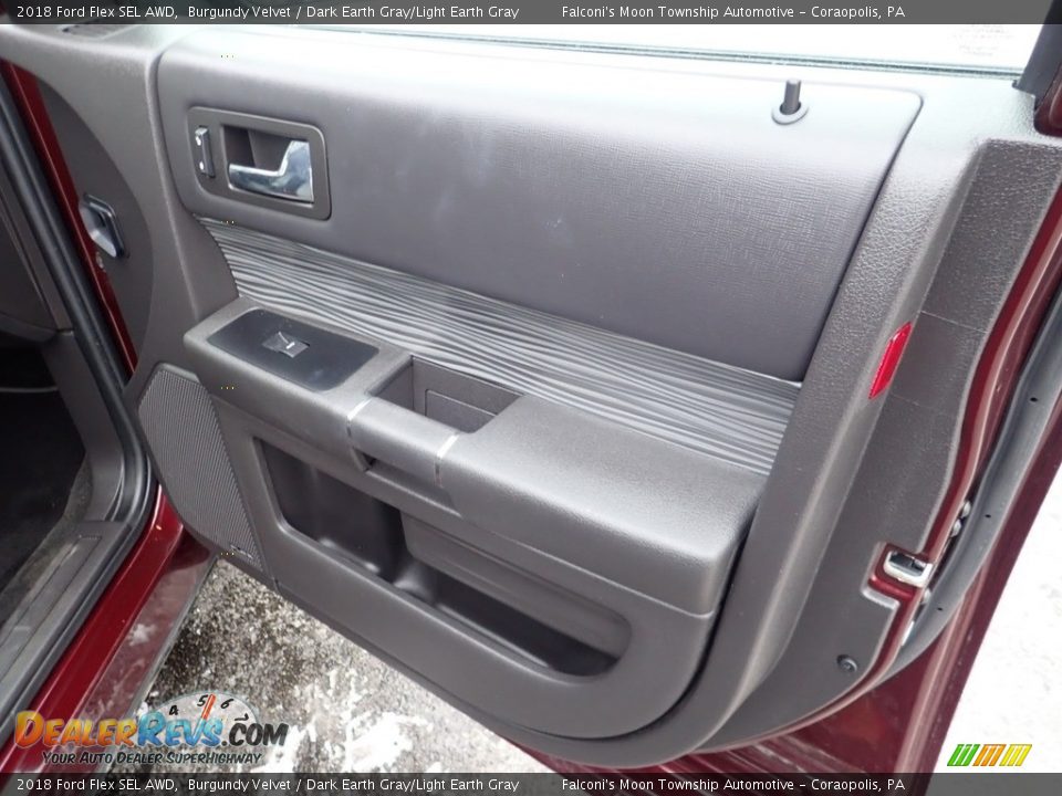 Door Panel of 2018 Ford Flex SEL AWD Photo #13